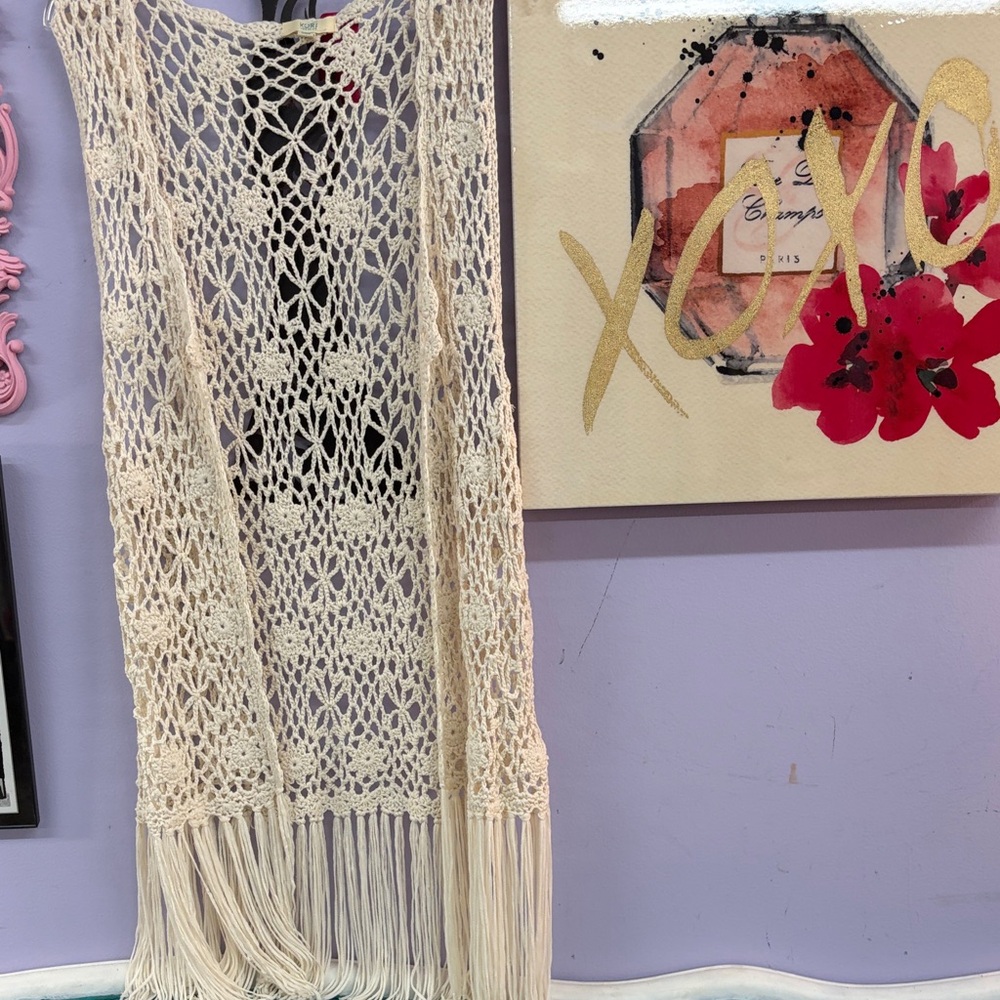 Handmade Cream Crochet Fringe Wall Hanging — Bohemian Accent